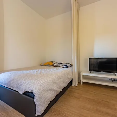 Le Toit Terrasse Proche Commodites Parking Facile Castelsarrasin Esterno foto