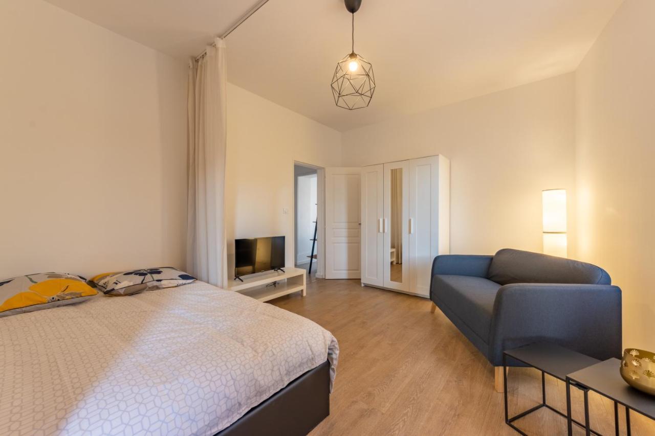 Le Toit Terrasse Proche Commodites Parking Facile Castelsarrasin